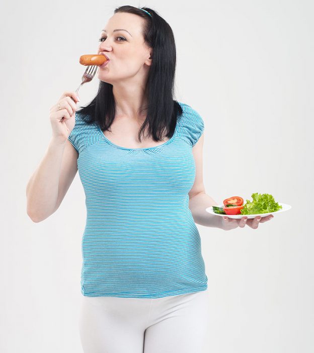 You are currently viewing Can Pregnant Woman Eat Vienna Sausages: Pregnancy Diet Tips