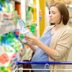 Can Pregnant Women Use Cleaning Products: Safety Tips