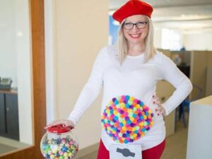 Read more about the article Pregnant Costume Ideas: Rock Your Bump with Creative Outfits
